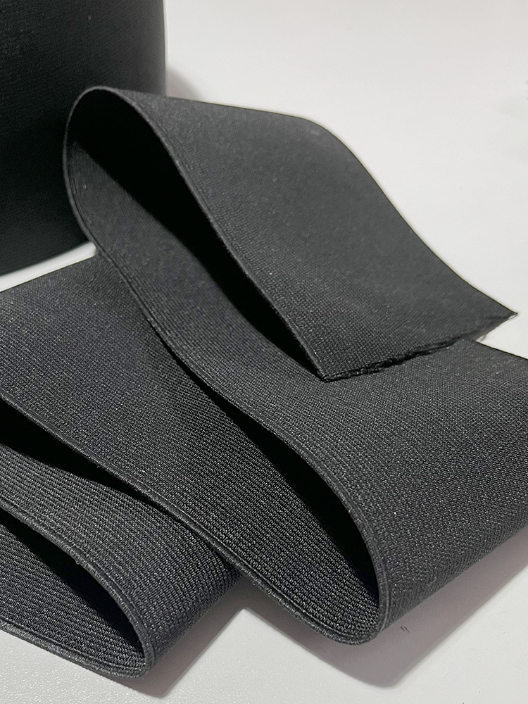 Extrabreites Gummiband 1