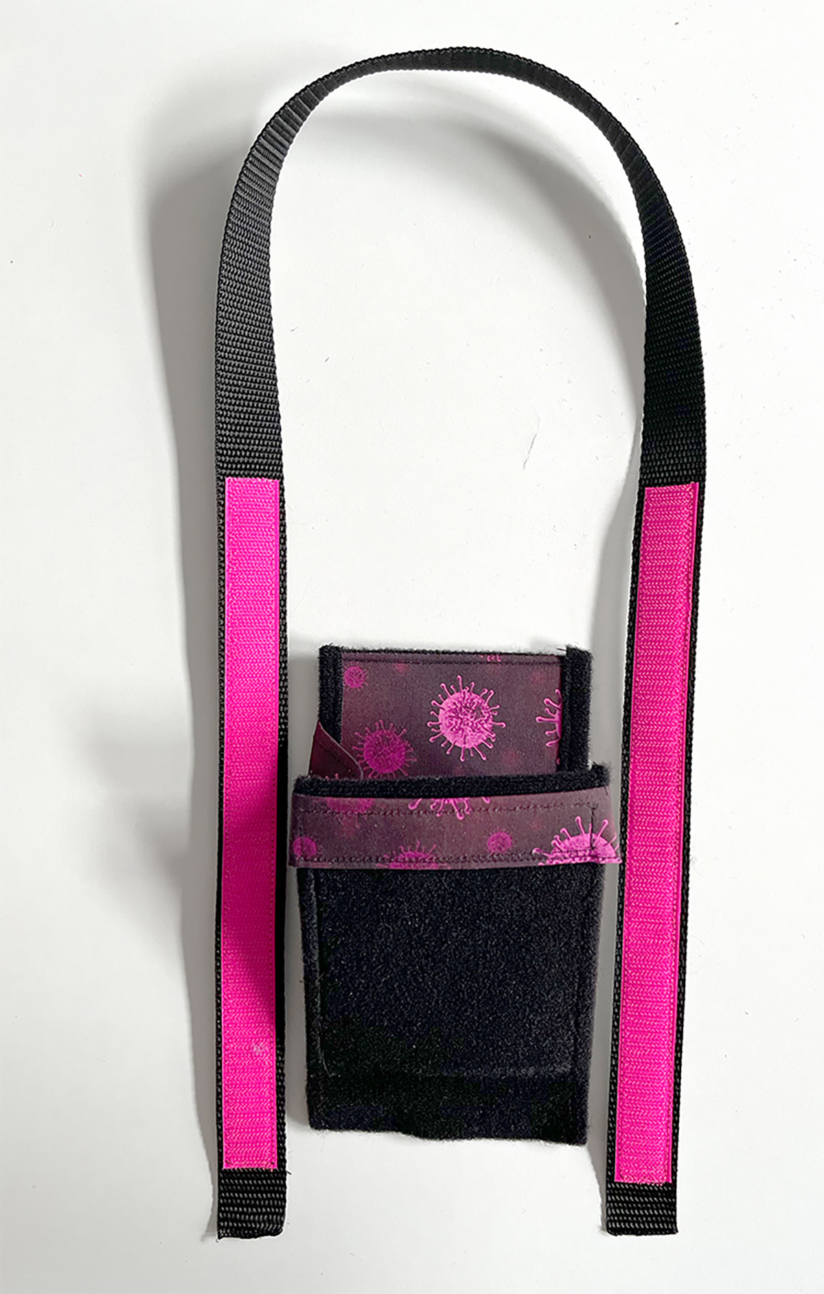 Klettband auf Umhängegurt nähen